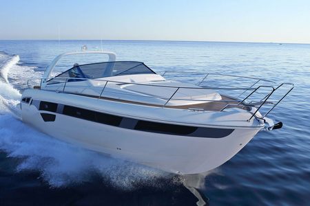 Bavaria Sport 450 Coupe: Flash and Muscle