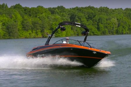 Bryant 233X Surf Edition: Video Boat Review