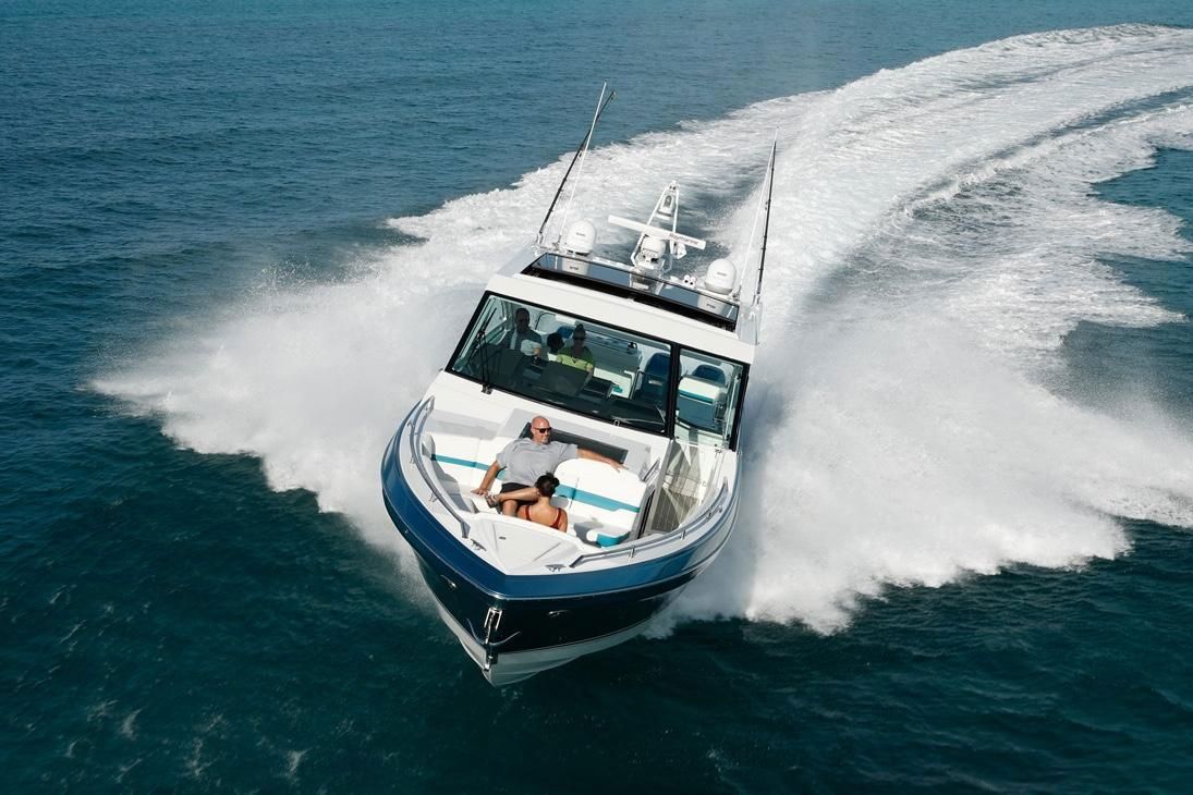 formula boat running
