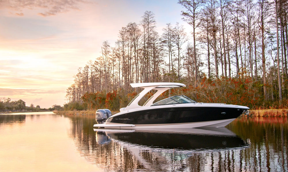 Regal 29 OBX: An Outboard Powered Regal Bowrider?