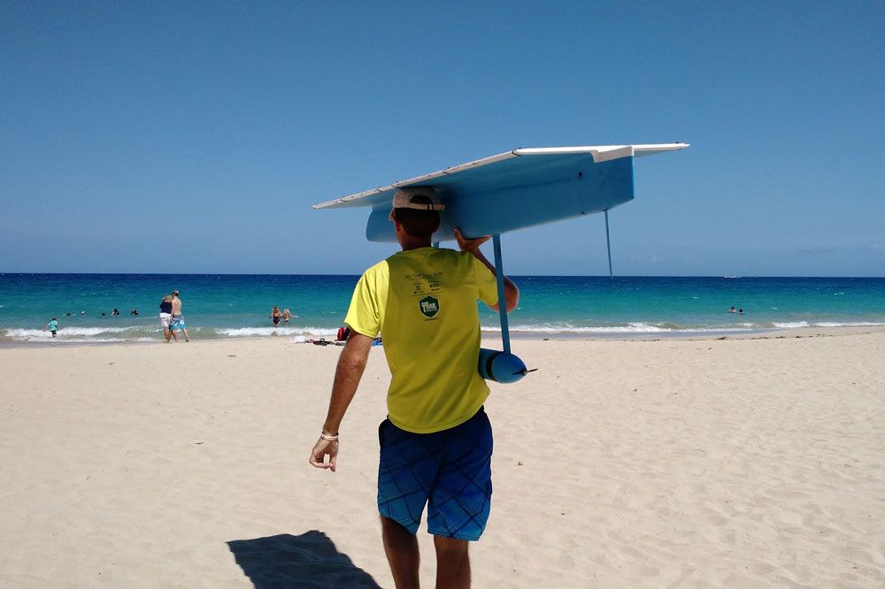 Small but competent, the SeaCharger readies for launch. Photo courtesy of SeaCharger/Damon McMillan.