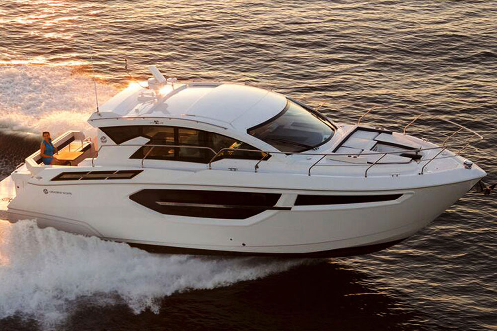 Cruisers Yachts Cantius 42 Review
