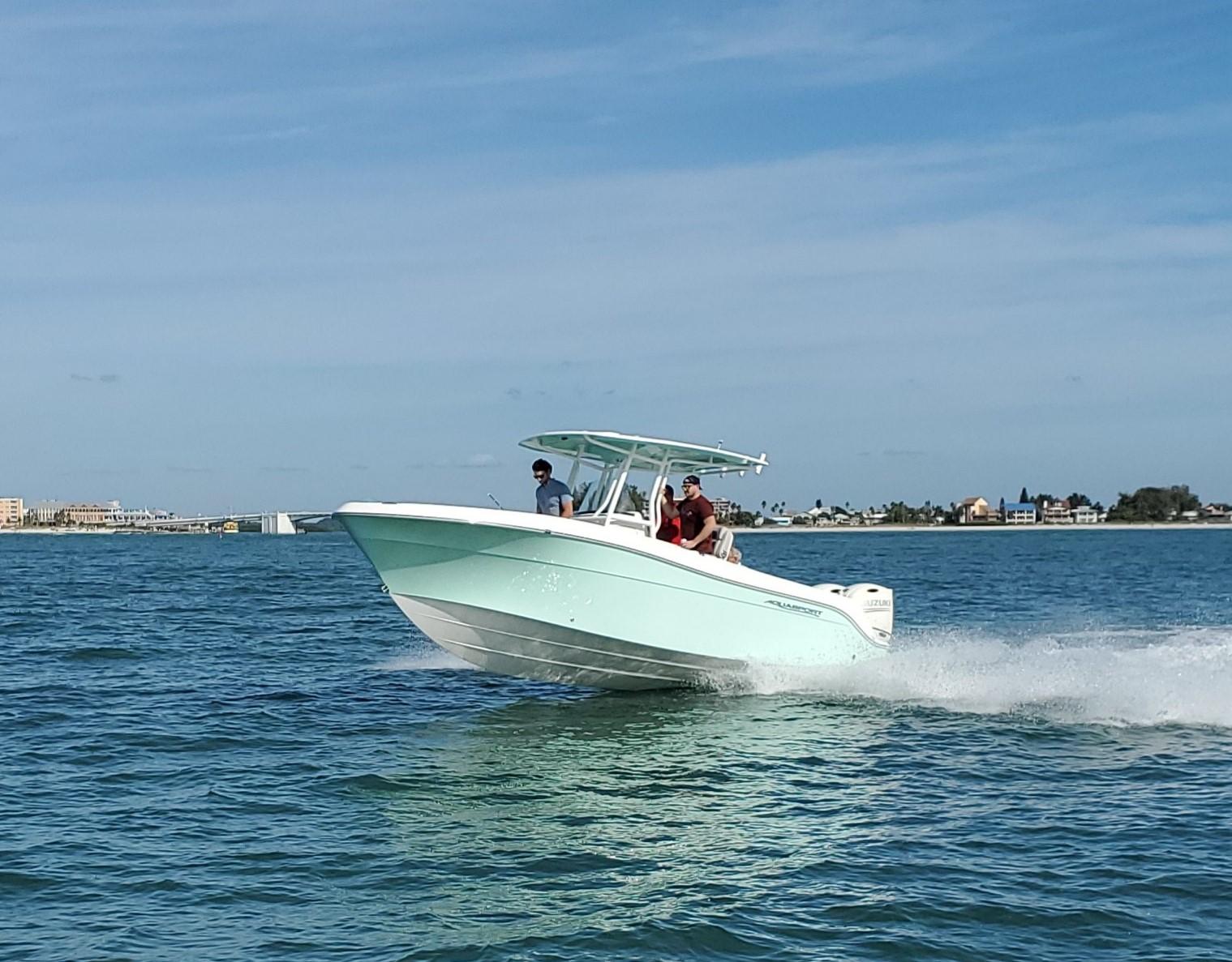 A 2022 Aquasport 2500 center console fishing boat. Photo via Worldwide Yacht Sales Inc. in Cape Coral, FL.