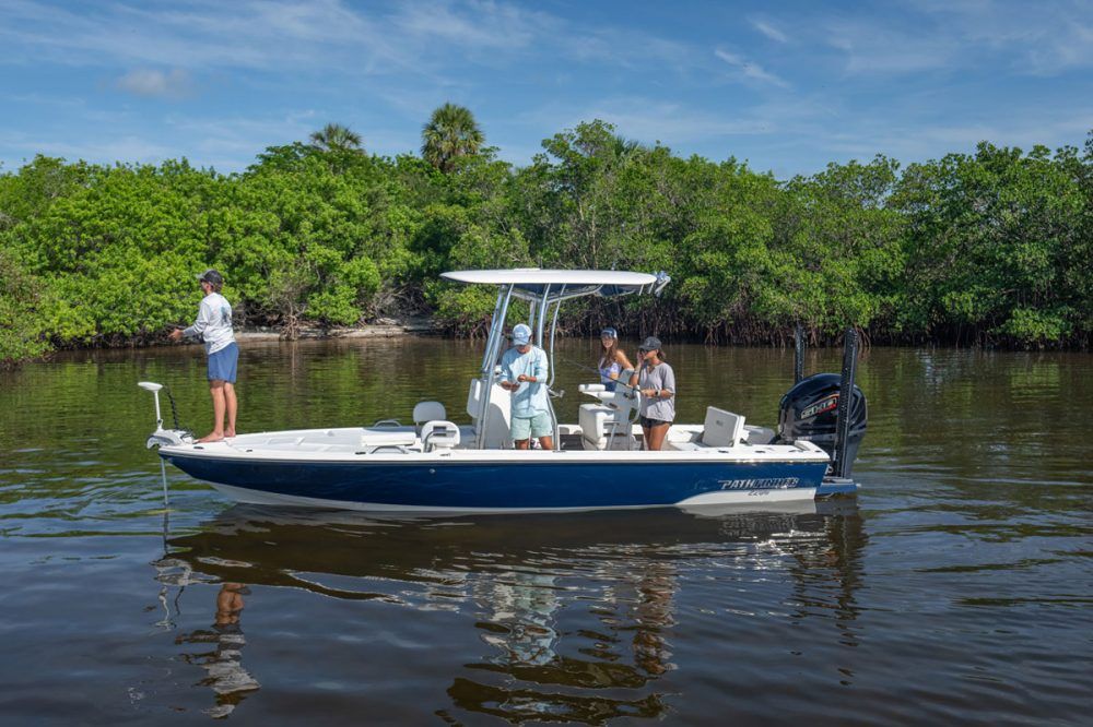 pathfinder 2200 trs bay boat