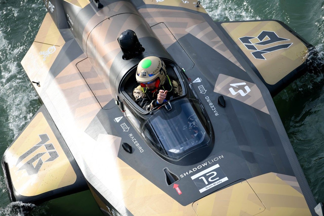 E1-speedboat-racing-with-electric-propulsion