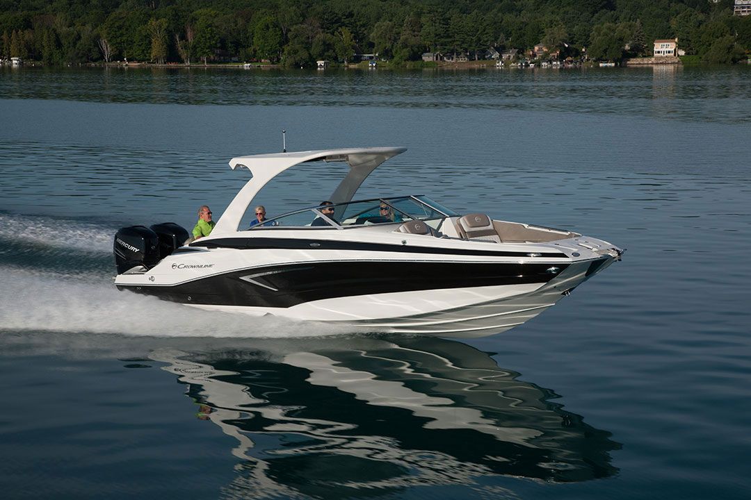 crownline e305xs deck boat