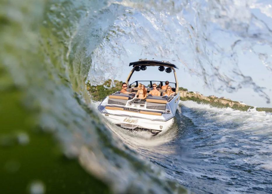 tige ultre zx wake sports boat