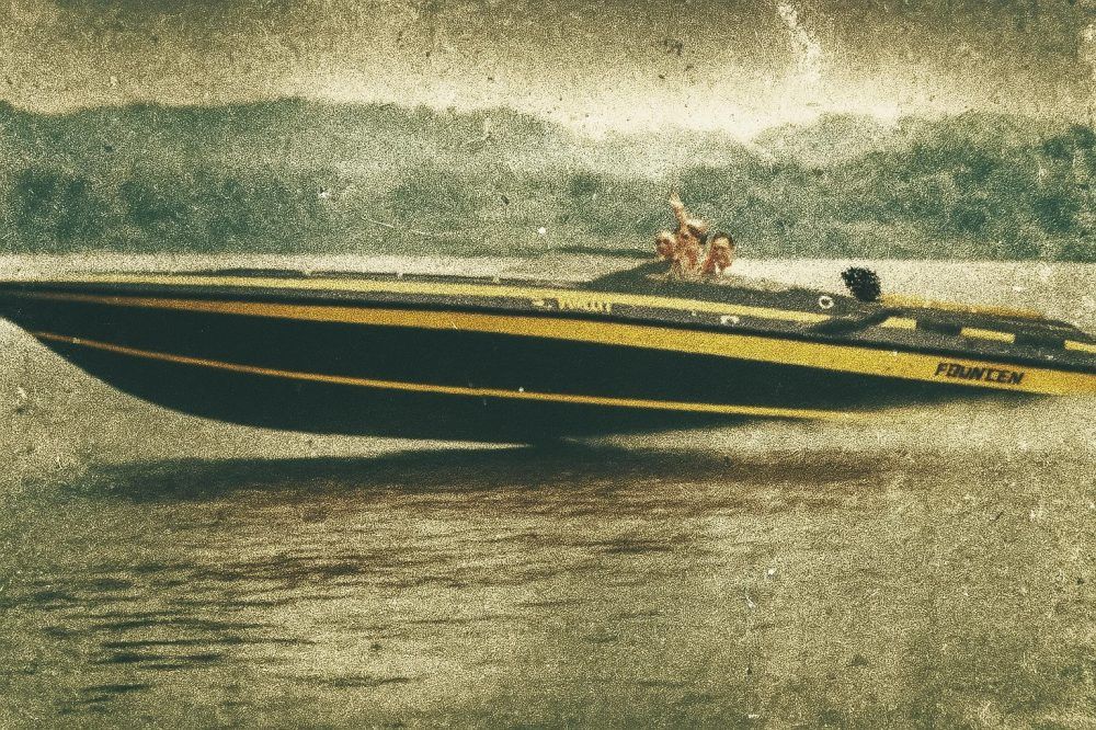 Reggie Fountain's groundbreaking Executioner, the iconic 33-foot 10 Meter hull, slices through the waves with timeless power and style, marking the dawn of Fountain Powerboats' high-performance legacy in 1980. Image by VÉHICULE.