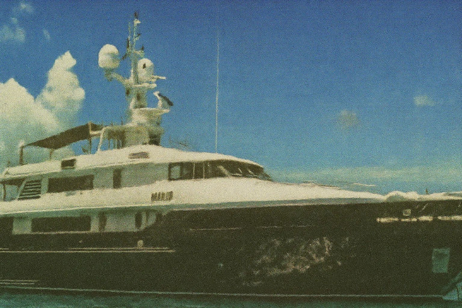 Giorgio Armani's Mariù, Image by VÉHICULE