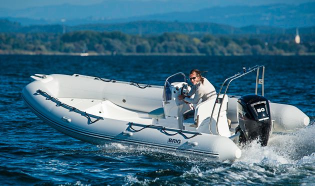 Klein und aufblasbar: Die Brig Falcon 570 mit Mittelkonsole. Foto: bopats.com/Wanke
