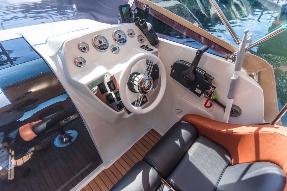 2015 AquaRoyal Cruiser 680-7194