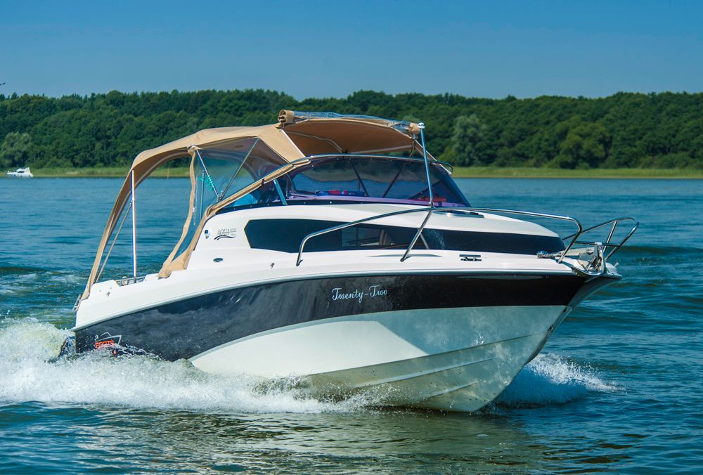 2015 AquaRoyal Cruiser 680-7472