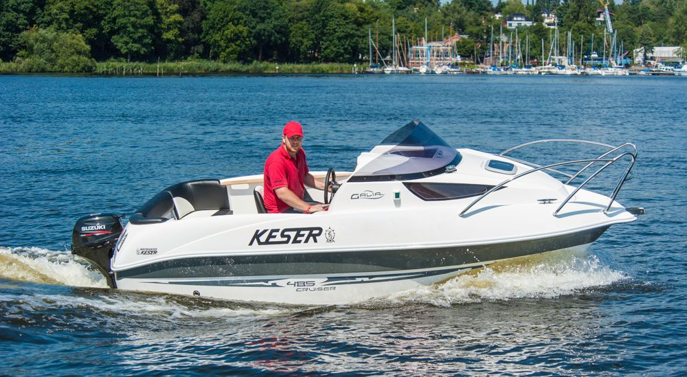 Klein aber oho: Die Galia 485 Cruiser kann mit Motoren zwischen 15 und 90 PS bestückt werden. Foto: Dieter Wanke