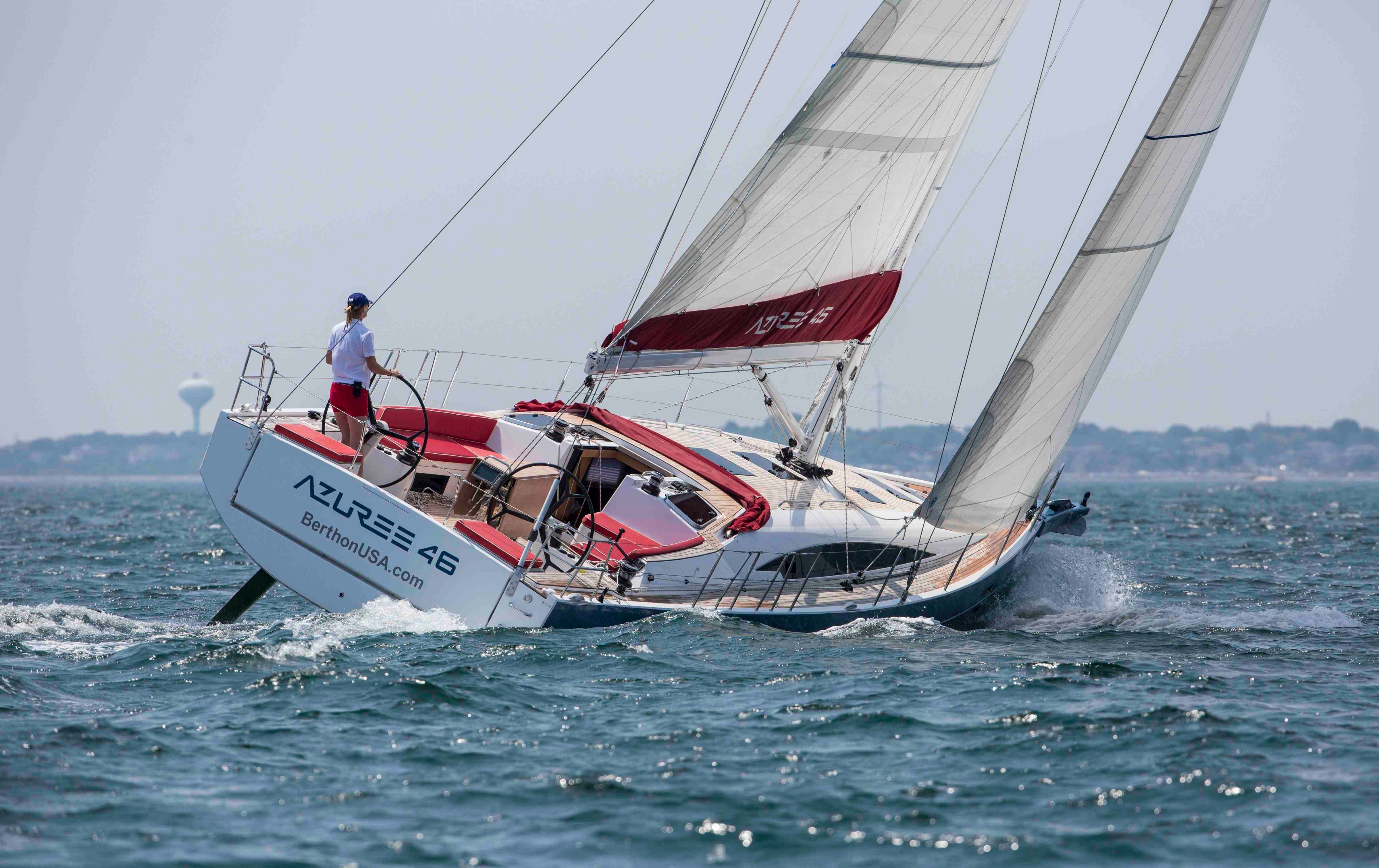 Handschrift Rob Humphreys: Die Azuree 46 segelt so gut wie sie aussieht und ist dabei weit weniger auffällig als die kleineren Modelle der türkischen Werft.