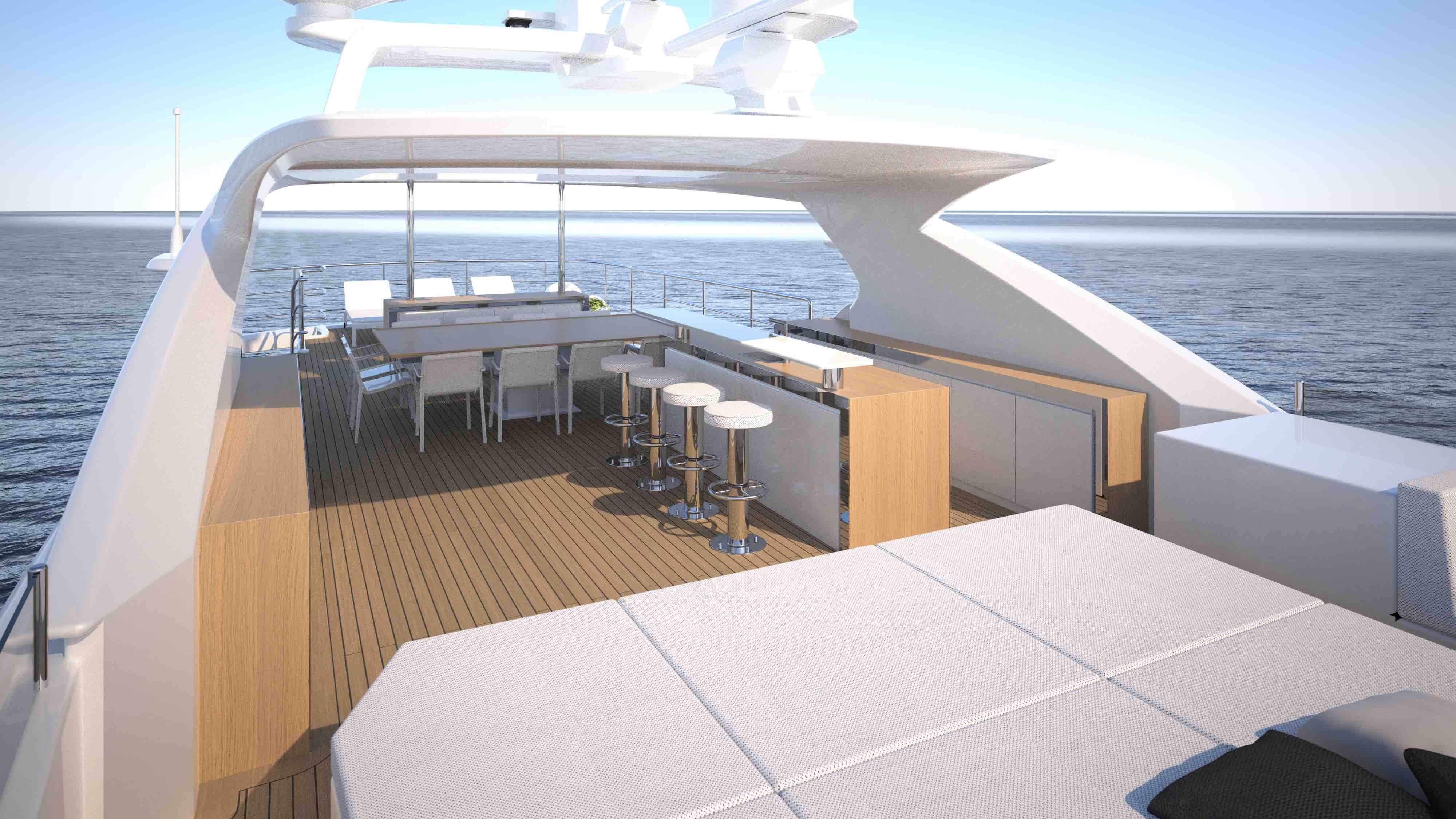 Riesig: Sonnendeck der Mediterraneo 116