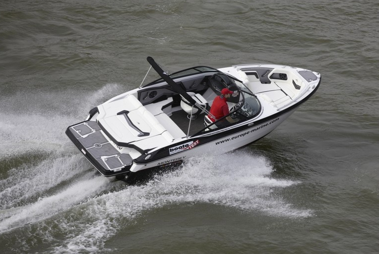 Sport, Spaß, Speed: die Monmterey 218 Super sport