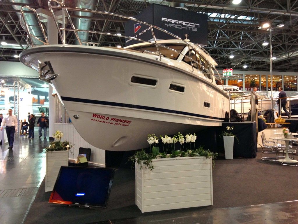 Artentypisch: Die neue Nimbus 305 Coupé, ein Familien-Cruiser aus Schweden. Foto: Dieter Loibner/boats.com