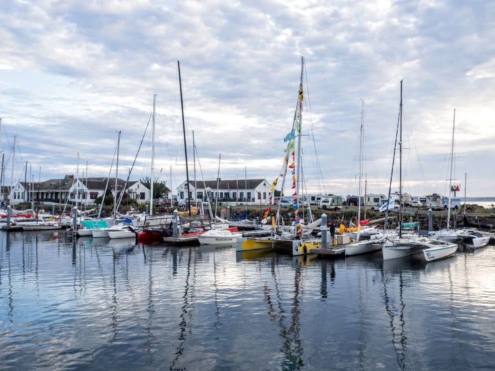 Multis, wo man hinguckt: Die Flotte vor dem Start zum Prolog von Port Townsend nach Victoria. Foto: Dieter Loibner
