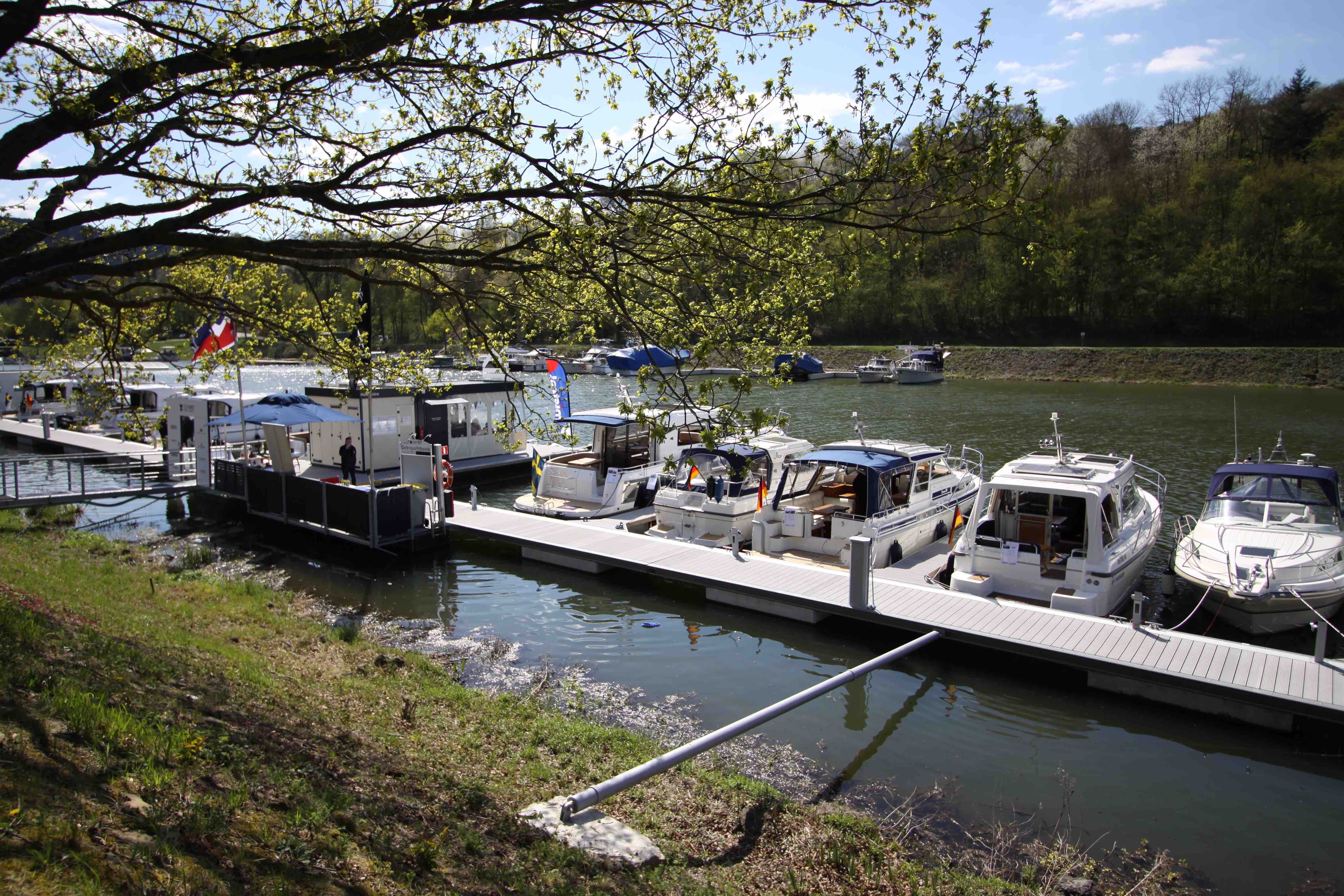 Lauschig im Hafen: Hausmesse bei Polch