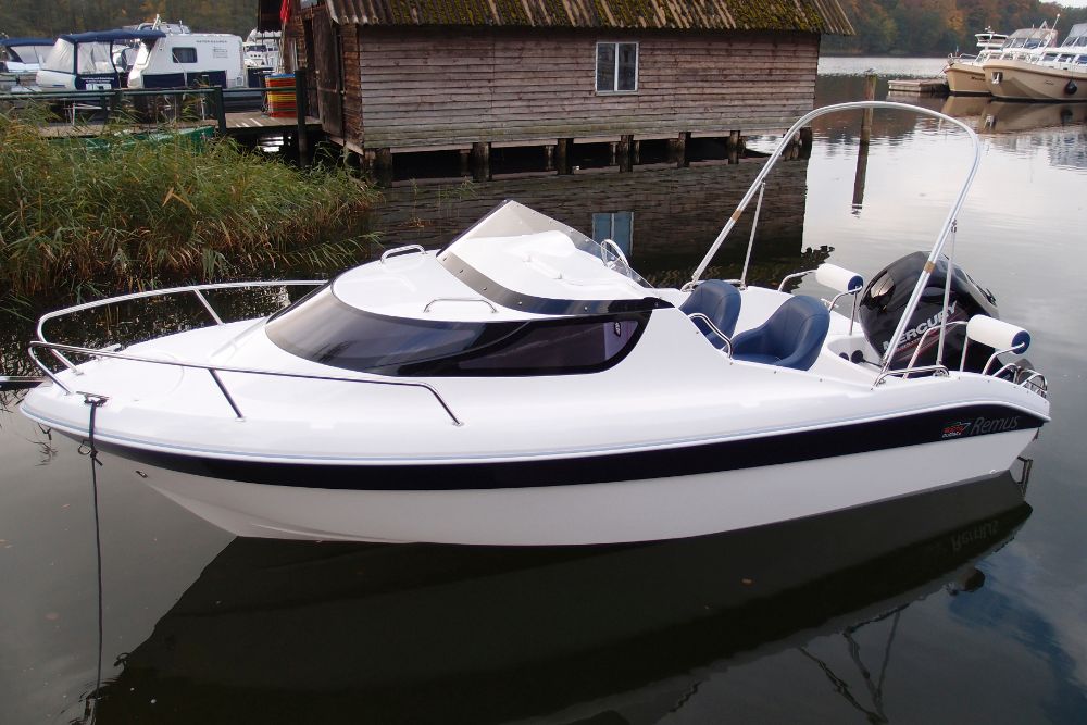 Remus 550 Cabin