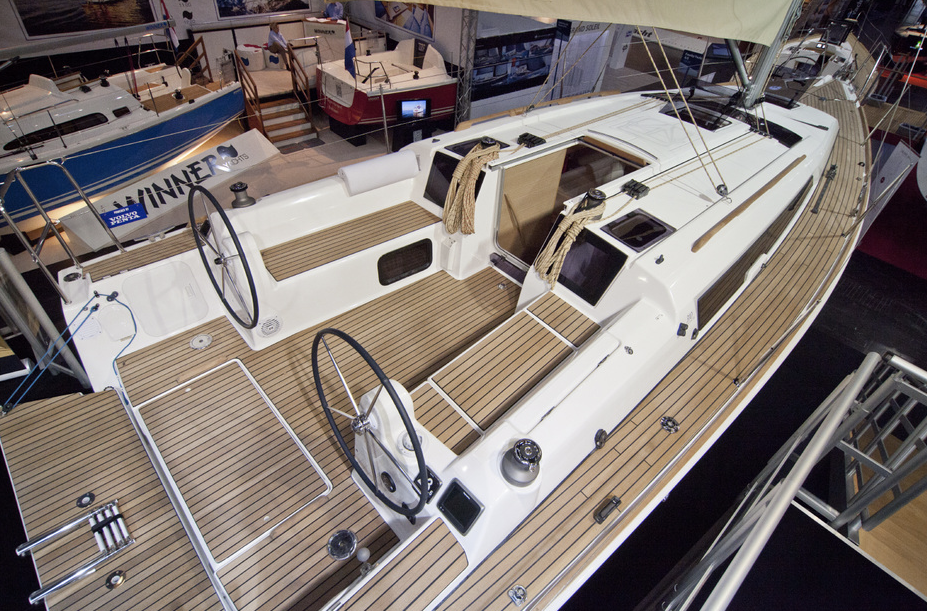 Unter 10 Meter und doch zwei Räder: die Dufour 310 GL Foto: YACHT/S. Reineke