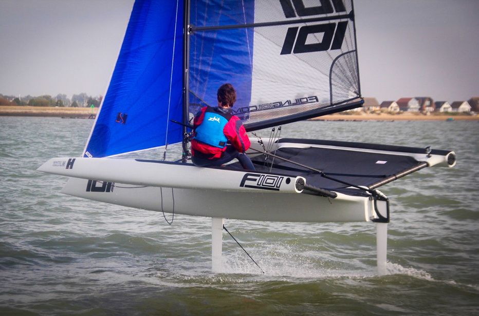 Drei Rümpfe und viel Spaß: Der F101 Foiler-Trimaran