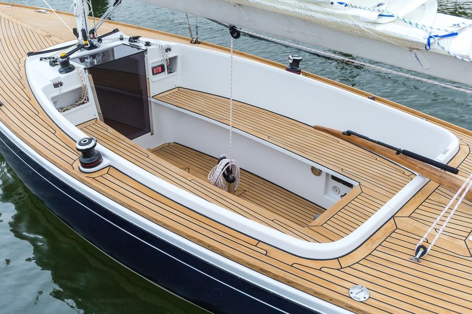 Aufgeräumt und elegant wirkt das cockpit der neuen Saffier Sc 6.50 Cruise. Foto: YACHT/B. Kolthof