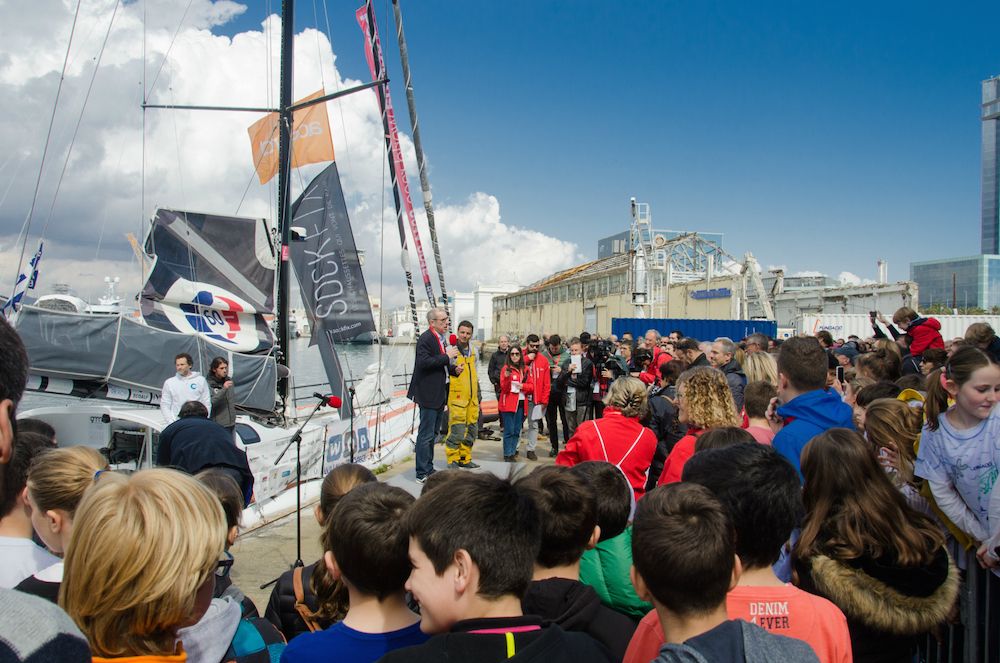 Llegada Didac Costa a Barcelona - Base Oceanica FNOB