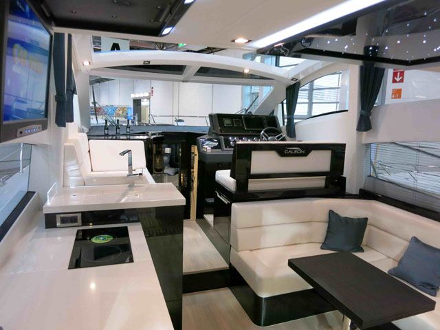 Galeon 430 Skydeck