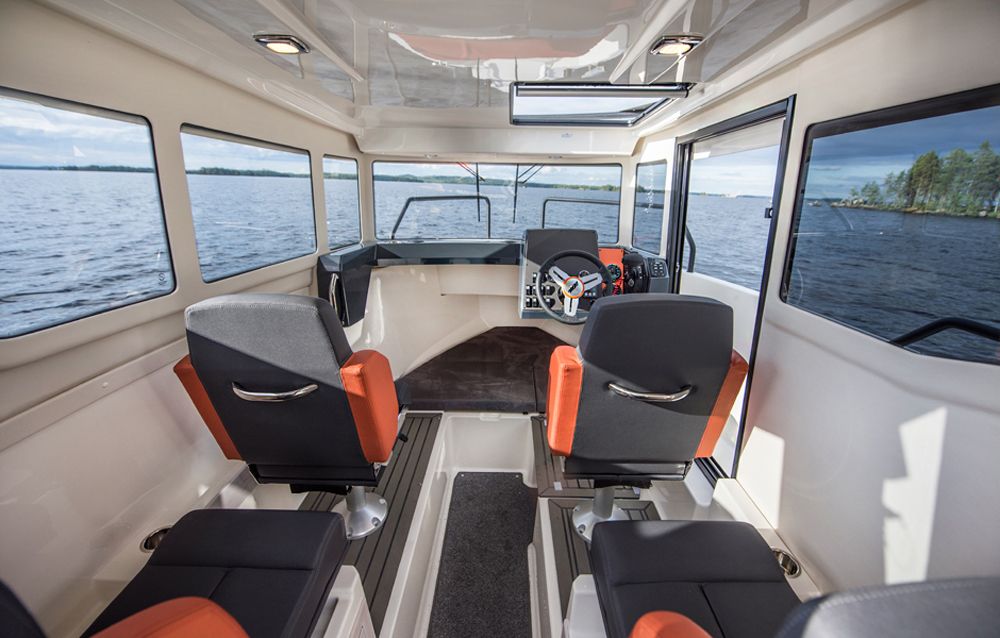 Bella 700 RAID cabina