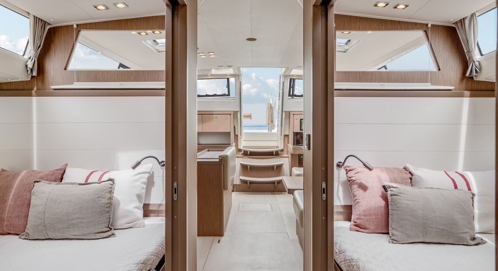 Beneteau Sense 57 cabine-laterales