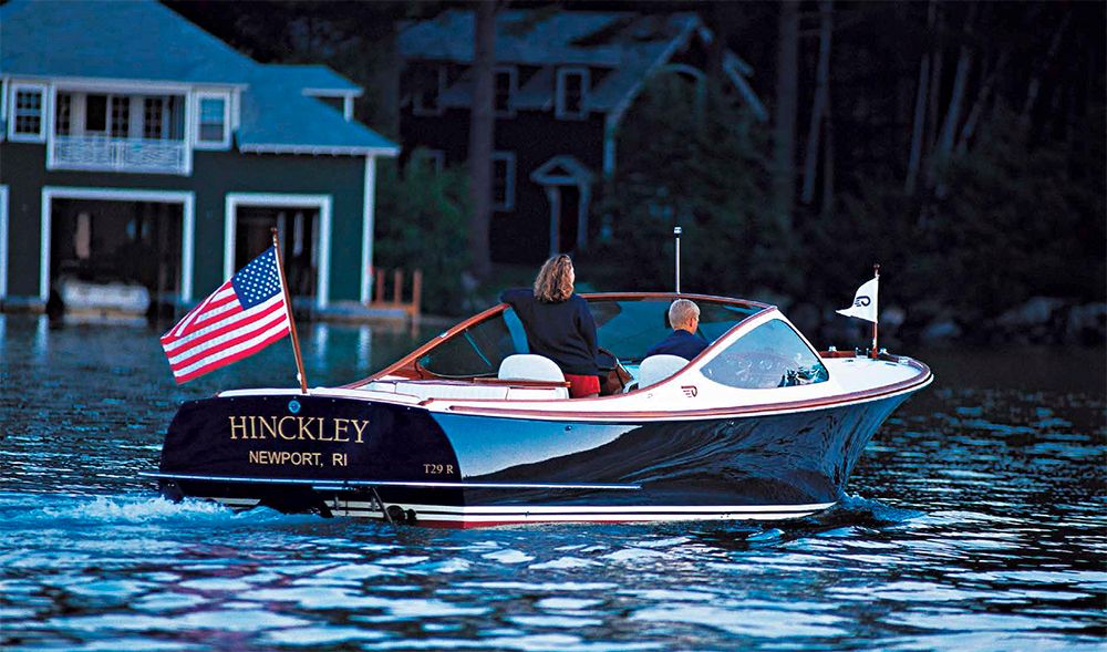 barco a motor Hinckley Talaria 29R