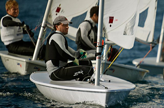 El vencedor en Láser fue Joaquín Blanco Albalat, que continúa la saga iniciada por su padre, Campeón del Mundo de Finn. Foto: Albert Farré.