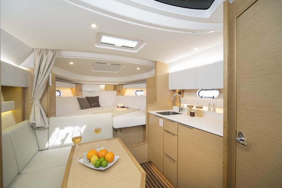 bavaria-330 sport interior