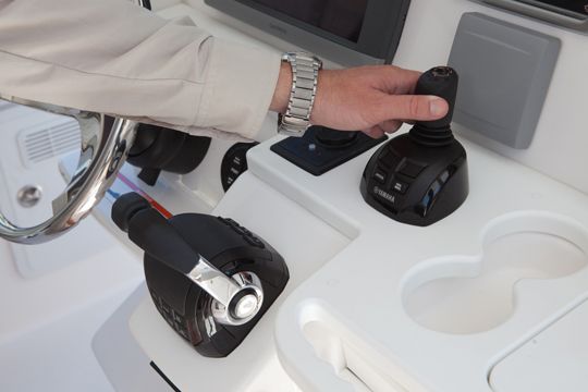 Yamaha Helm Master Digital Controls