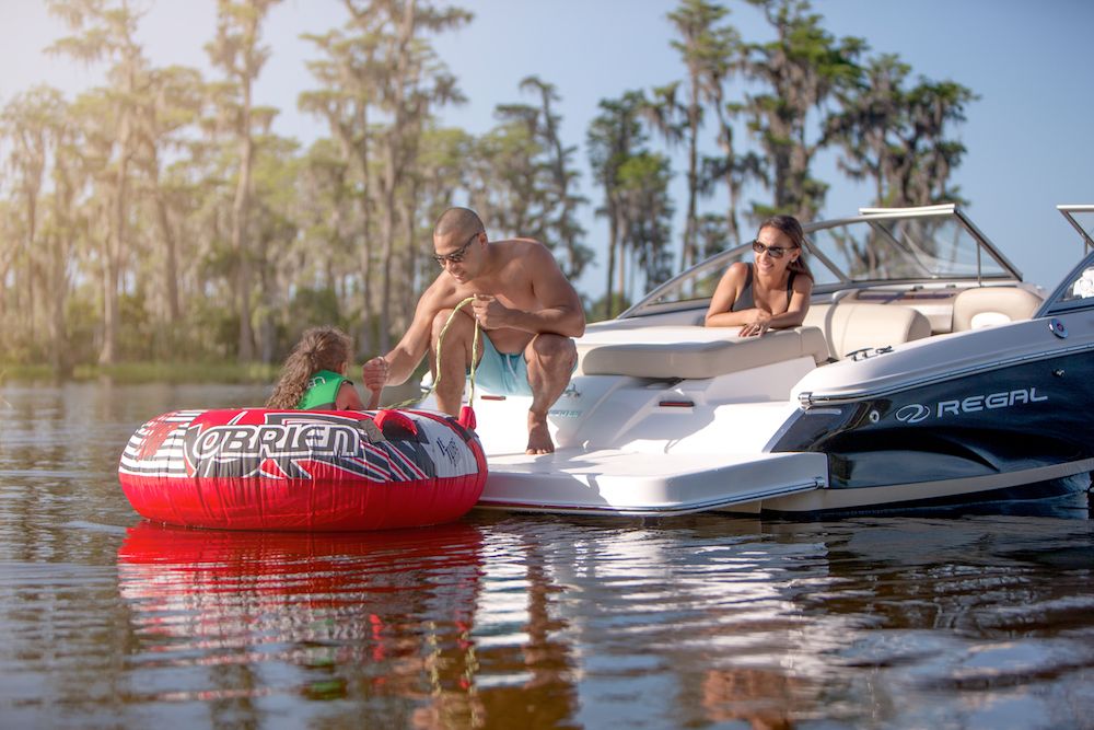 RegalBoats-1900ES_beauty_