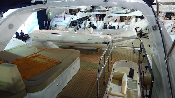 princess-72-motoryacht-9205 The jacuzzi and tender