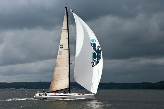 swan60spin The assymetrical spinnaker has more area than the previous Swan 601.
