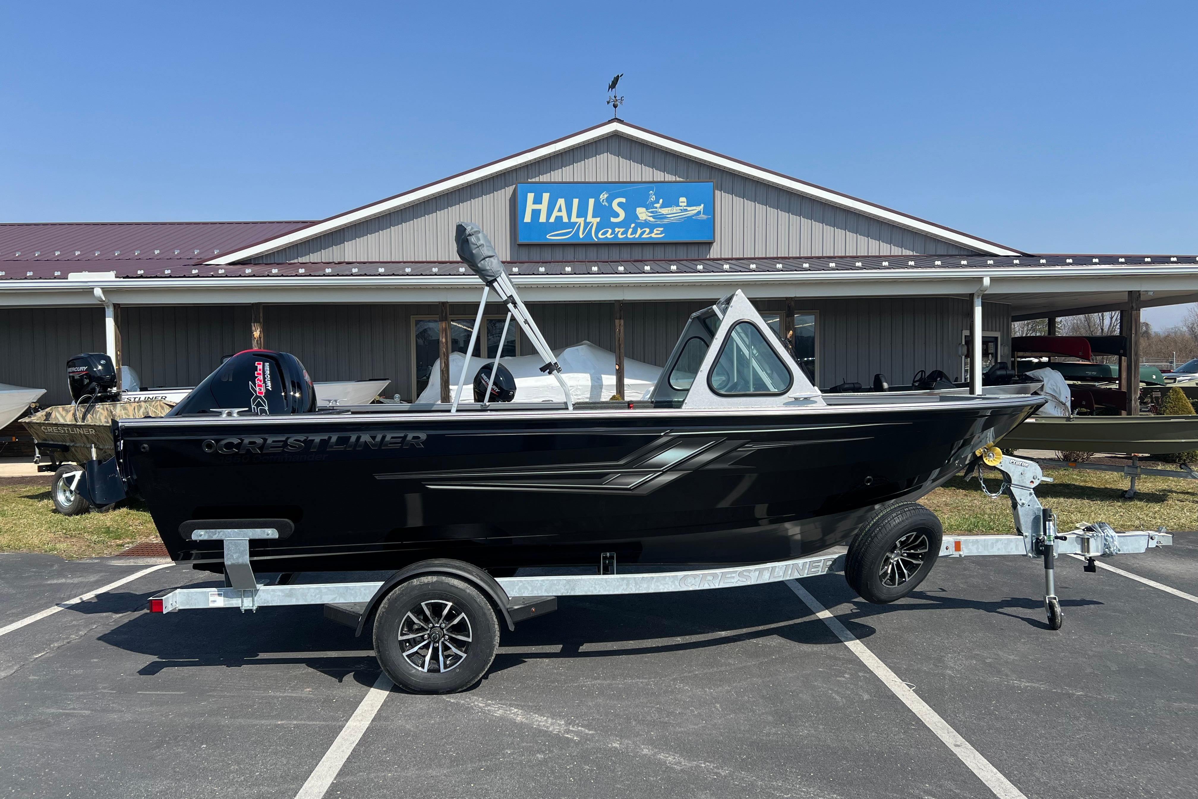 2025 Crestliner 1850 Commander