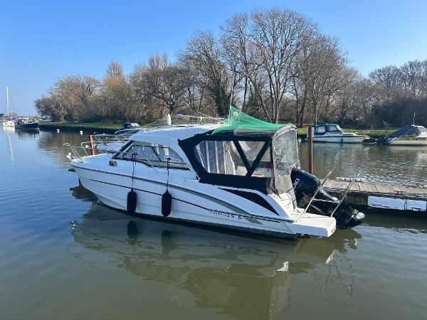 Beneteau Antares 8