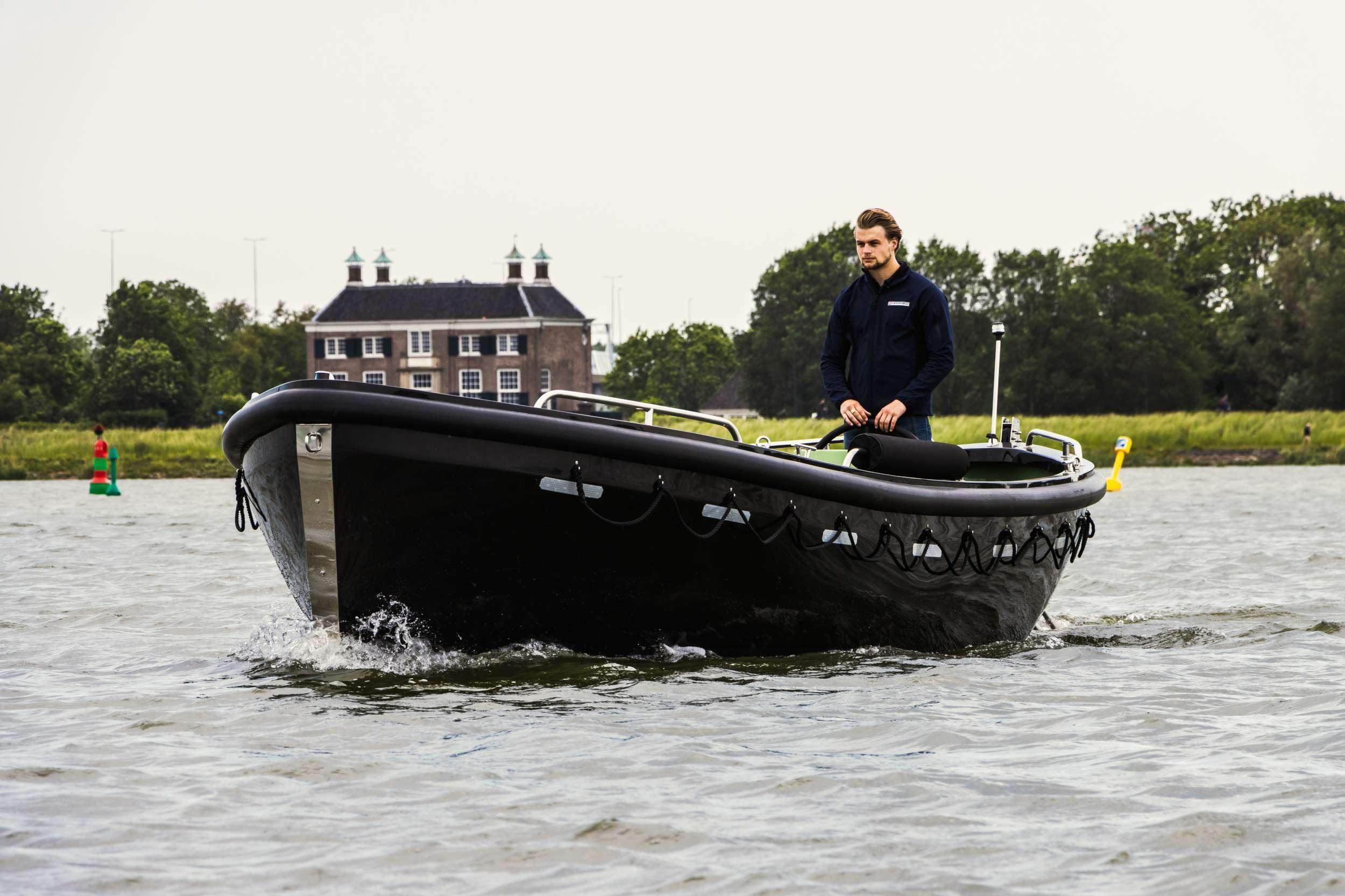 2021 Stormer 60 Lifeboat