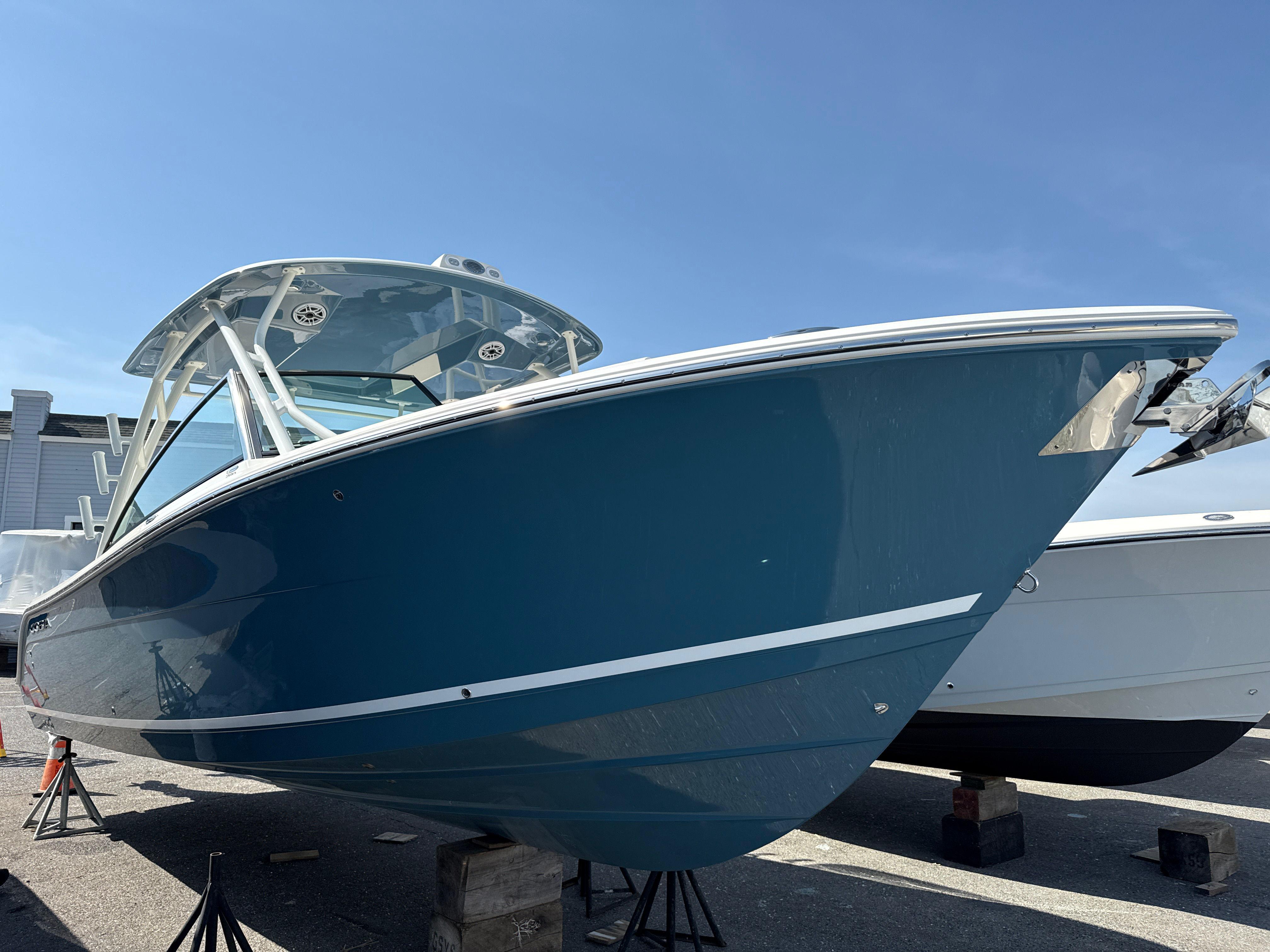 2025 Cobia 280 DC