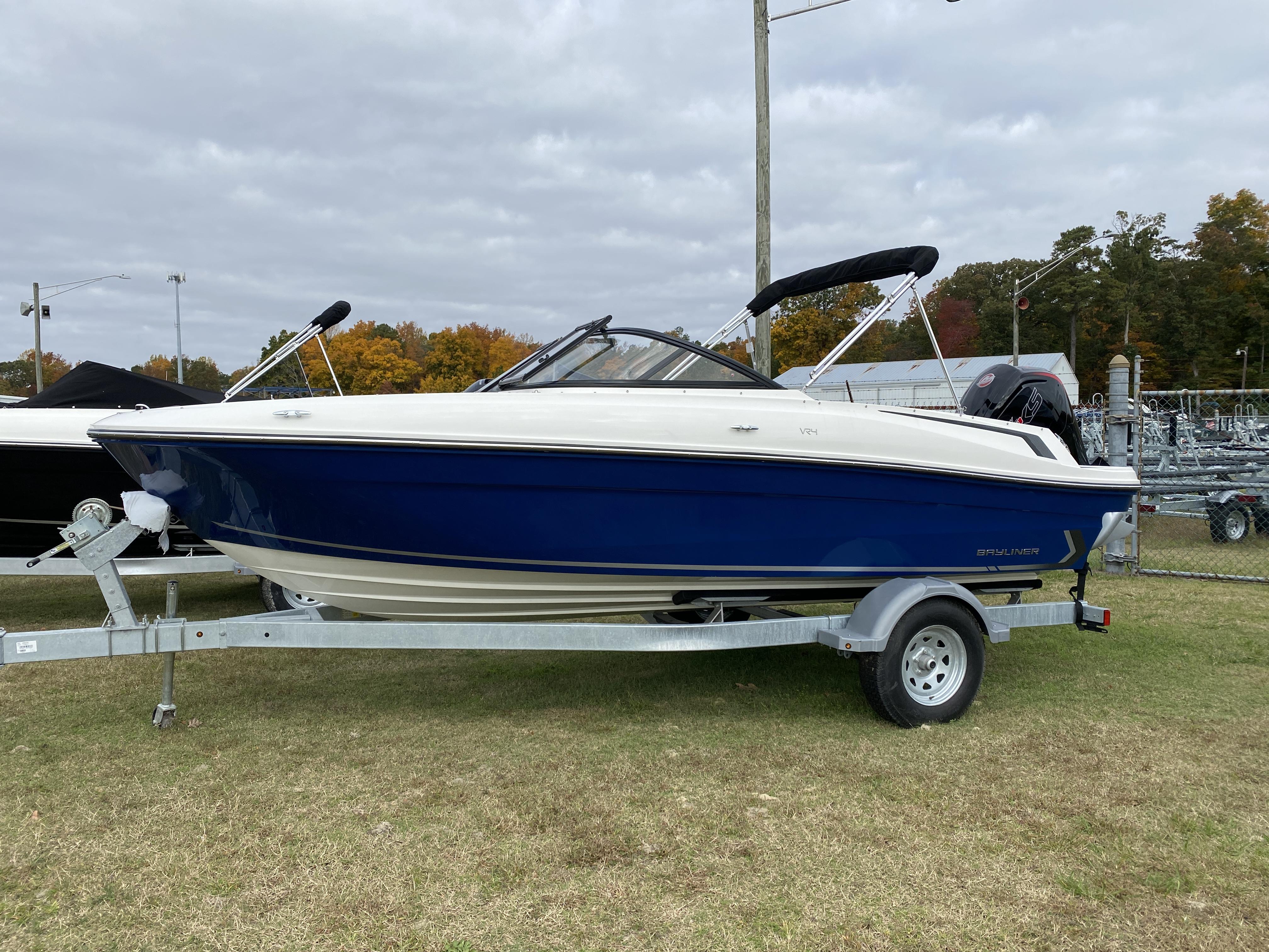 2022 Bayliner VR4 Bowrider - Outboard, Millsboro Delaware - boats.com