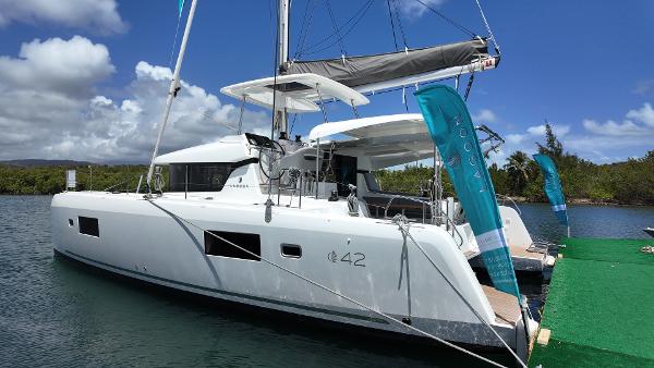 2025 Lagoon 42
