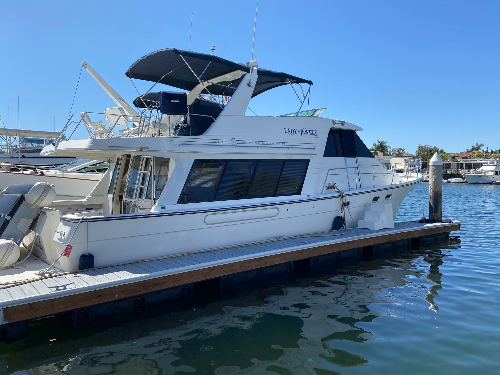 2000 Bayliner 4788 Pilot House Motoryacht, Huntington Harbour ...