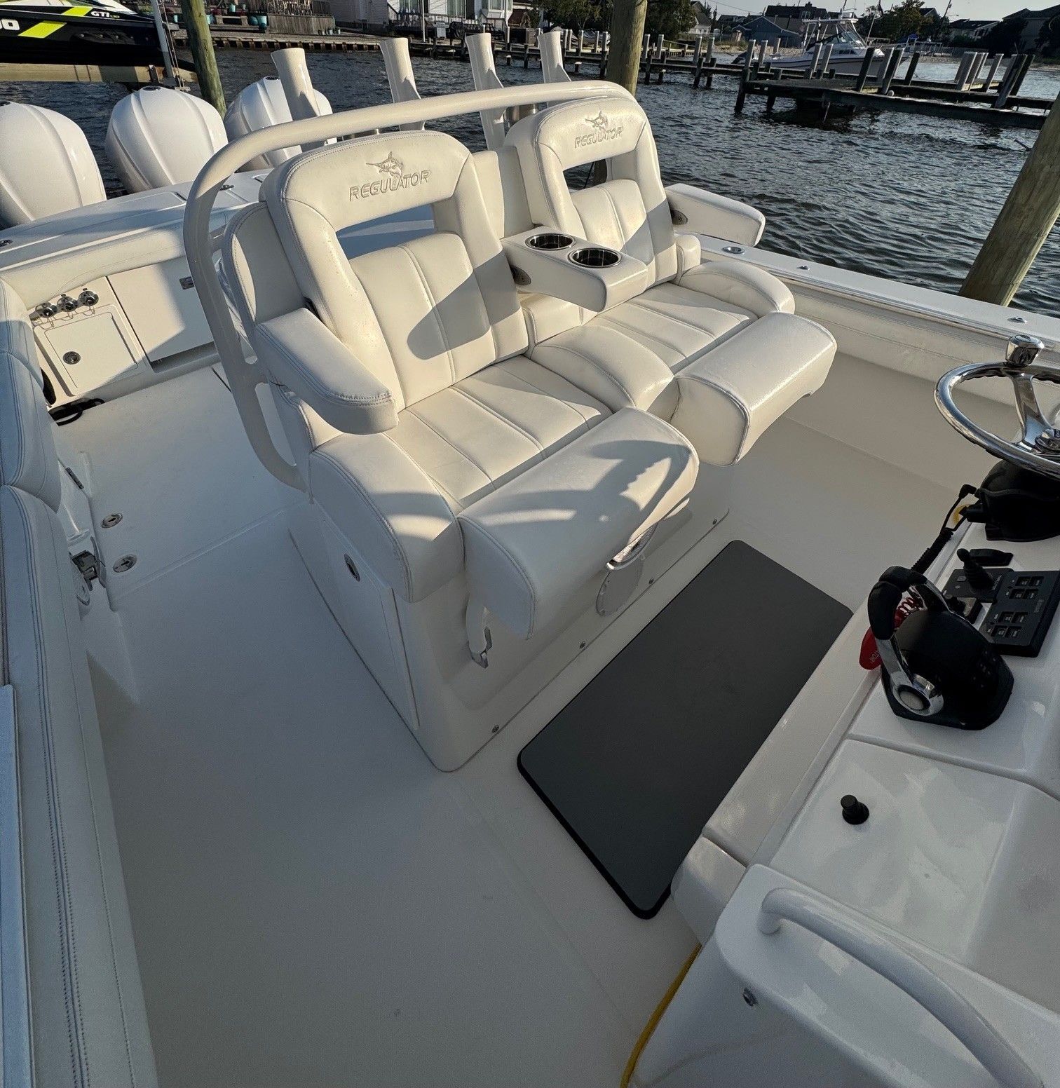 2020 Regulator 34