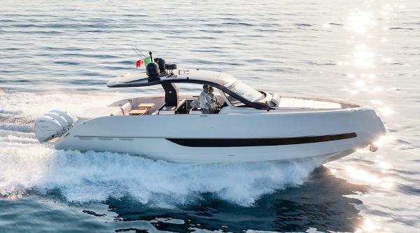 Invictus TT420S Invictus Yacht TT420S à vendre