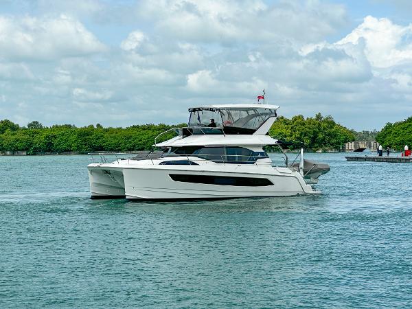 2023 Aquila 44 Yacht