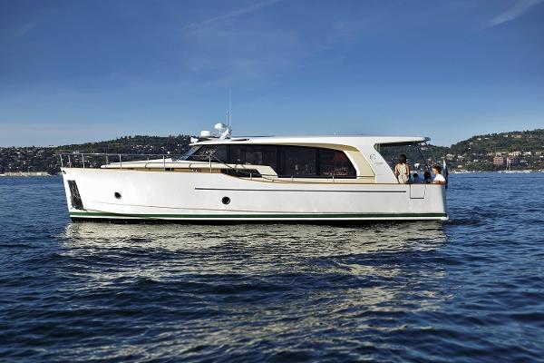 Greenline 40 Manufacturer Provided Image