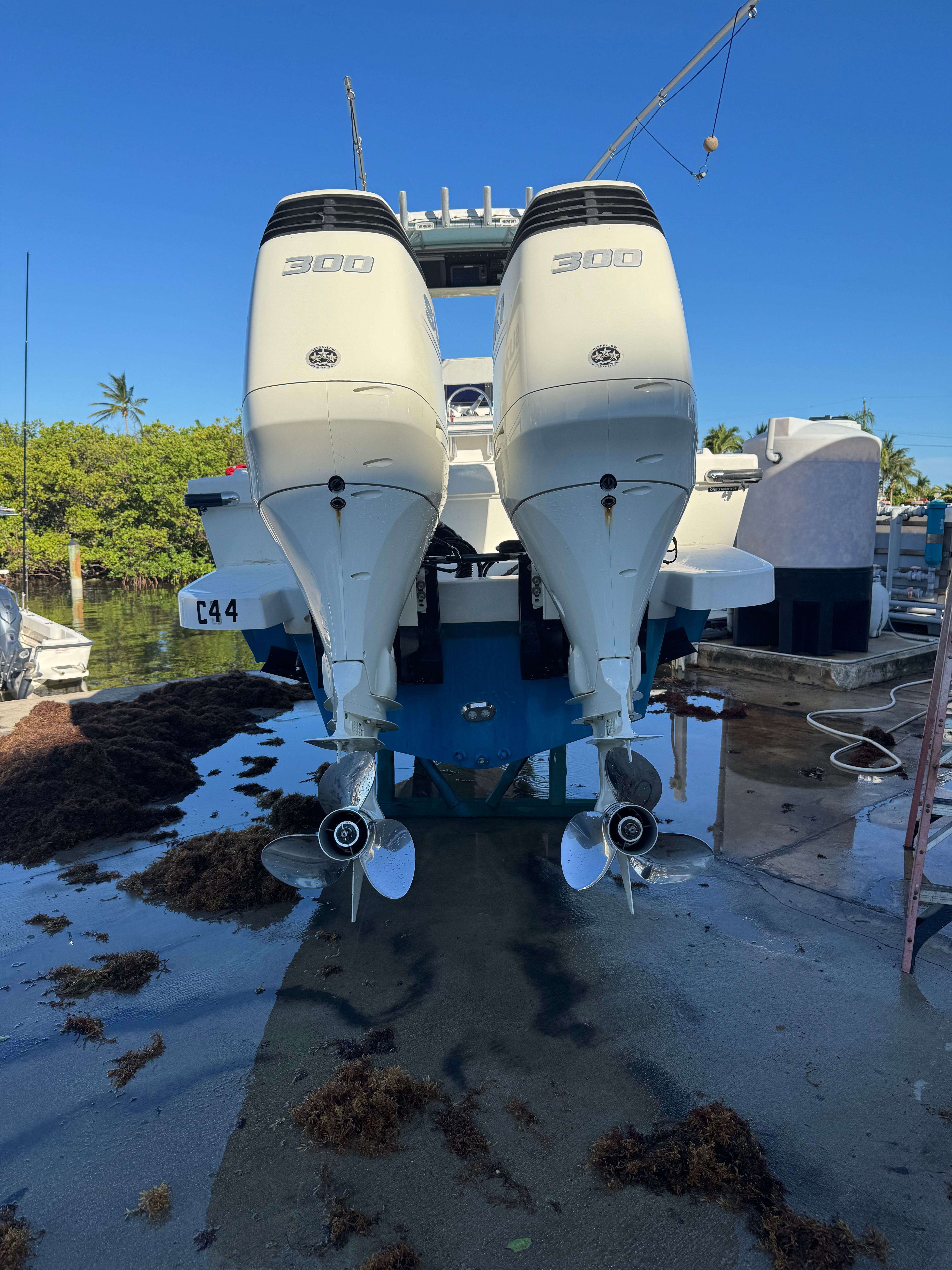 1995 Ocean Master 27